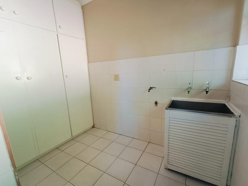 4 Bedroom Property for Sale in Schoongezicht Western Cape